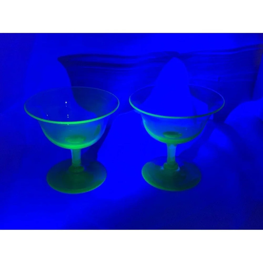 Uranium Glass Coupes Set of 2 Vintage‎ Green Champagne Dessert Vaseline